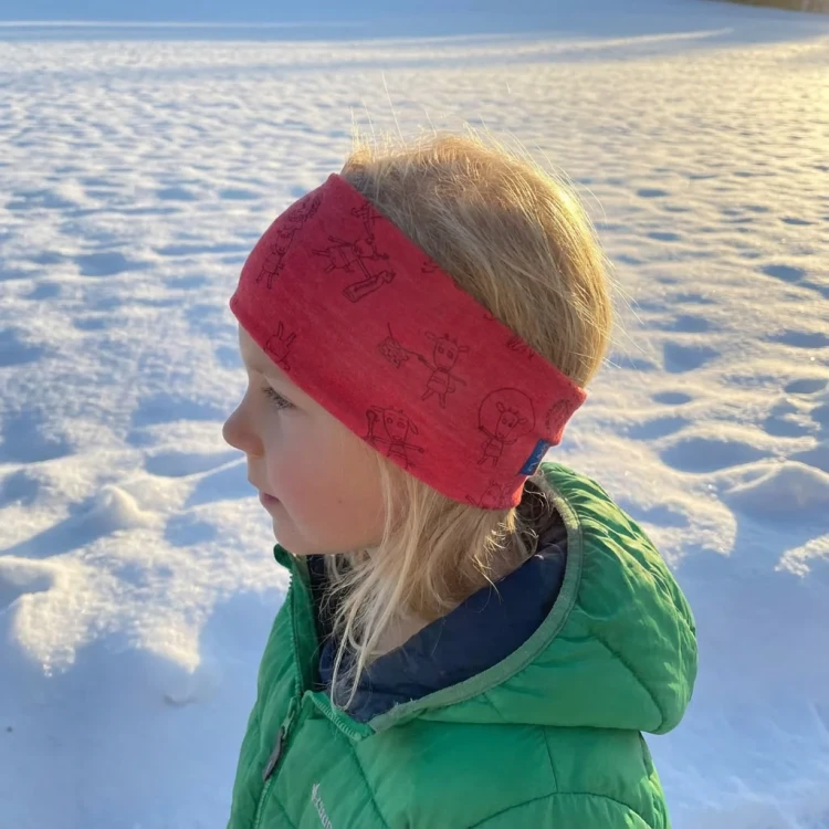 Glueckskind_stirnband_himbeere_geisslein_schnee.webp