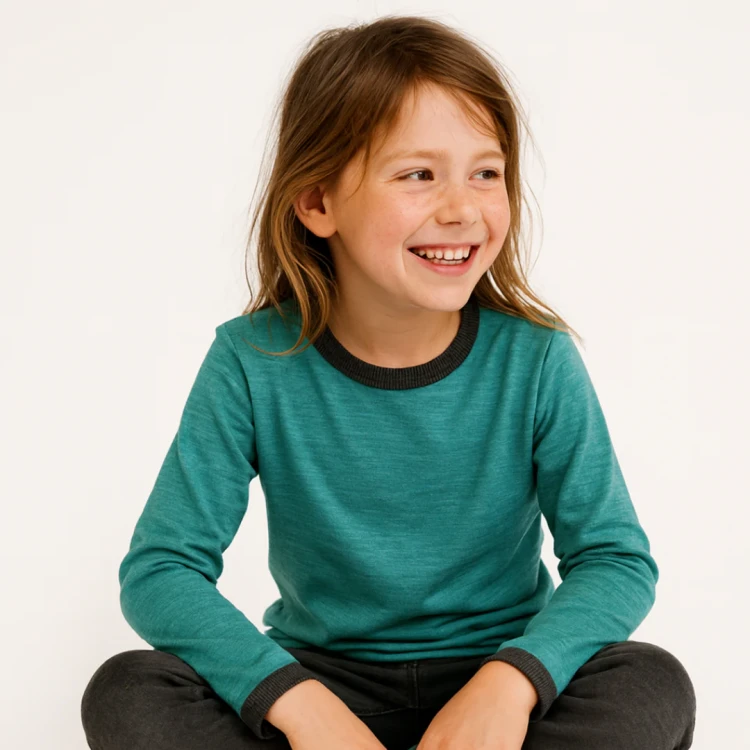 Glueckskind_shirt_smaragd_merinowolle_seide.webp