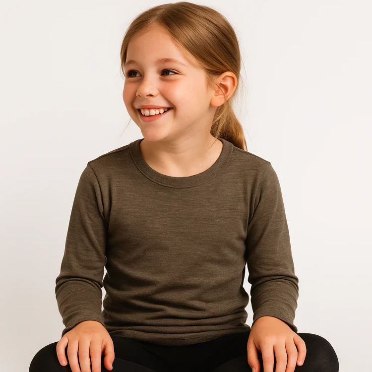 Glueckskind_shirt_langarm_muskat_braun_merinowolle_Seide.webp