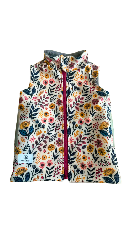 kamizelka drobne kwiatki.png